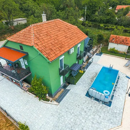 Vikendica Haven House Near Drnis *