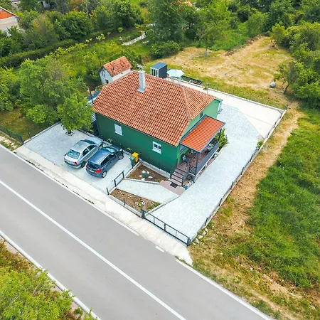 Vikendica Haven House Near Drnis