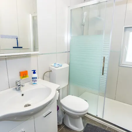 Haven House Near Drnis *