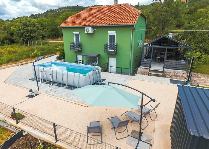 Haven House Near Drniš Vakantiehuis Siveric