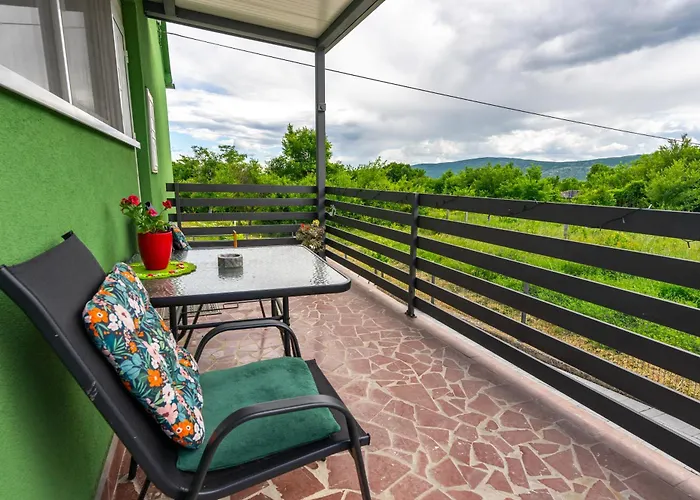 Haven House Near Drniš *