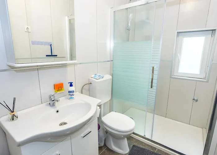 Haven House Near Drniš *